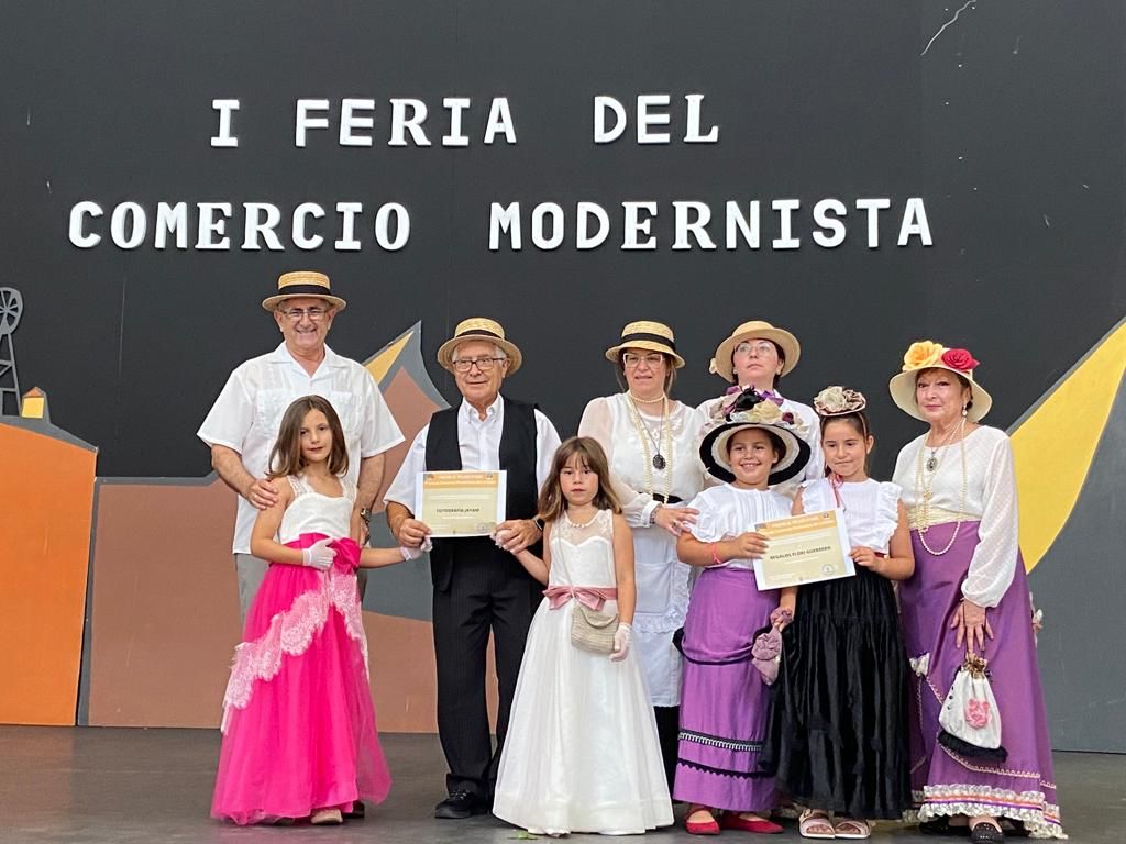 La de Comercio Modernista La Unión premia como mejores stands a Regalos Flori Guerrero y Jayam Fotografía y anuncia su segunda para la primavera de | Excmo. Ayuntamiento