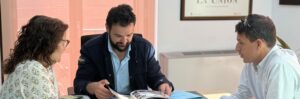 EL ALCALDE RECIBE AL DIRECTOR DEL IES MARÍA CEGARRA